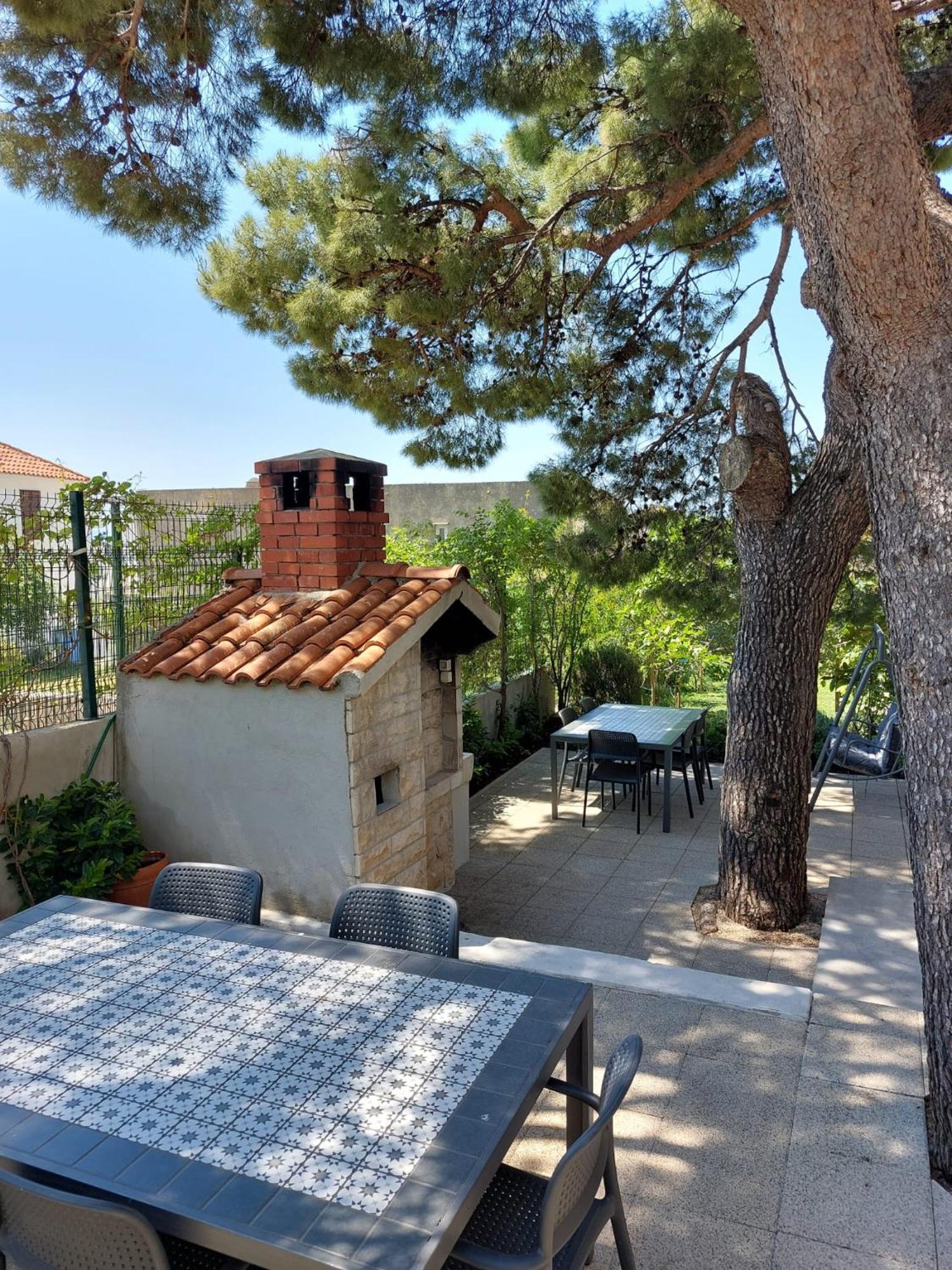 17 Pines Leilighet Makarska Eksteriør bilde
